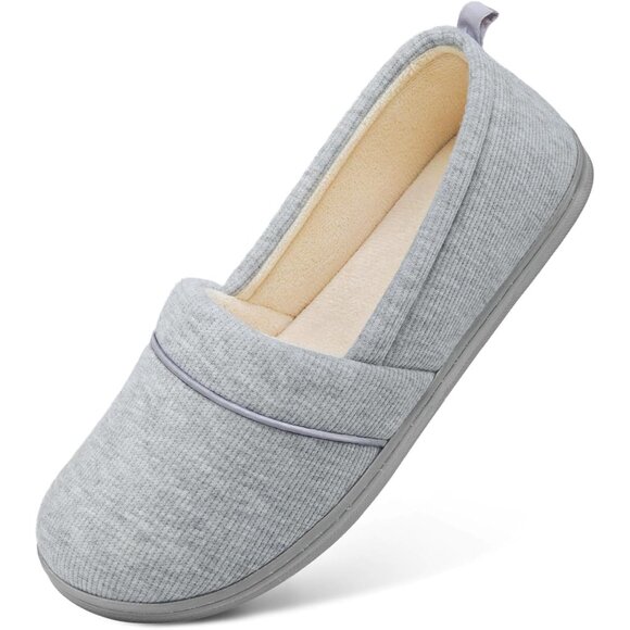 Elegant Women's Indoor Loafers - Lightweight & Non-Slip Memory Foam, Size 9 - Picture 1 of 7